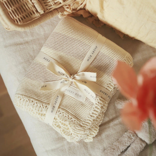 Scalloped Knit Blanket